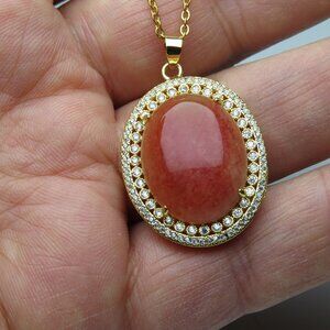 14K Jade Pendant With Necklace